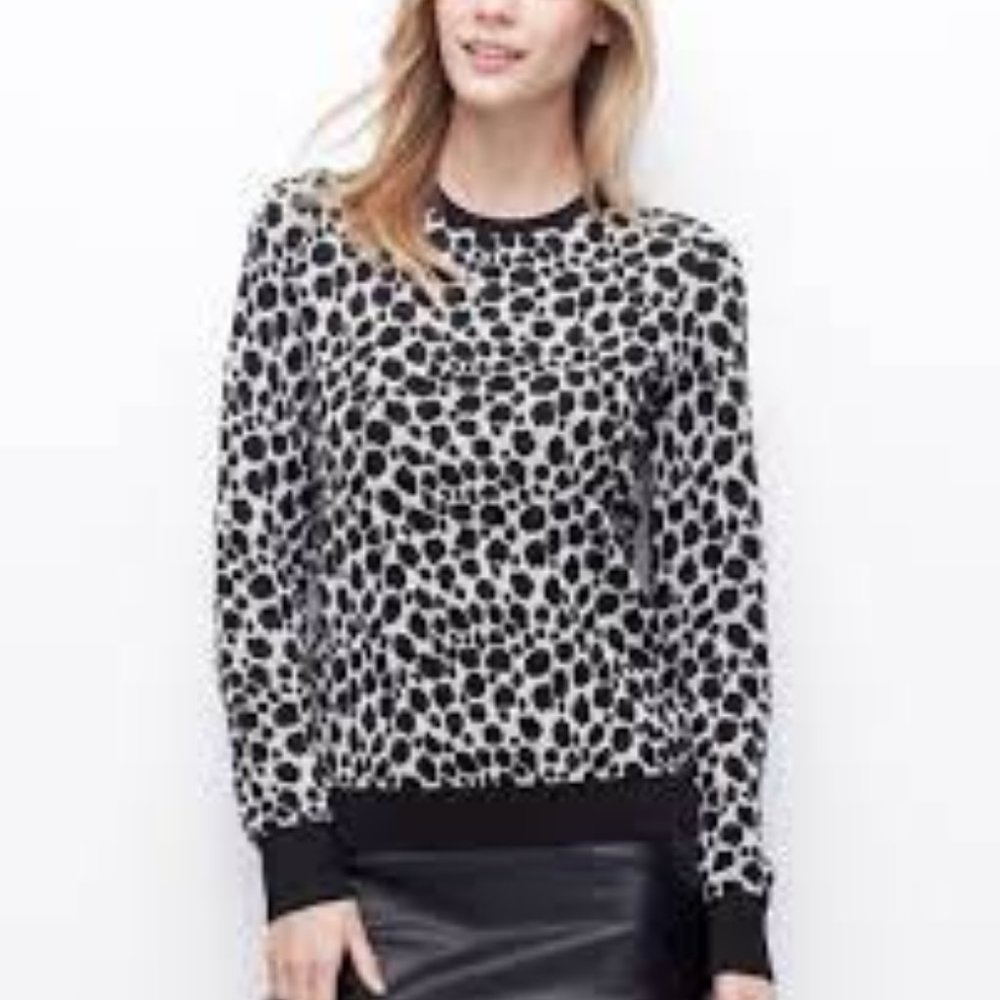 *5 for $25 Bundle Option* Ann Taylor Leopard print Shimmer Sweater